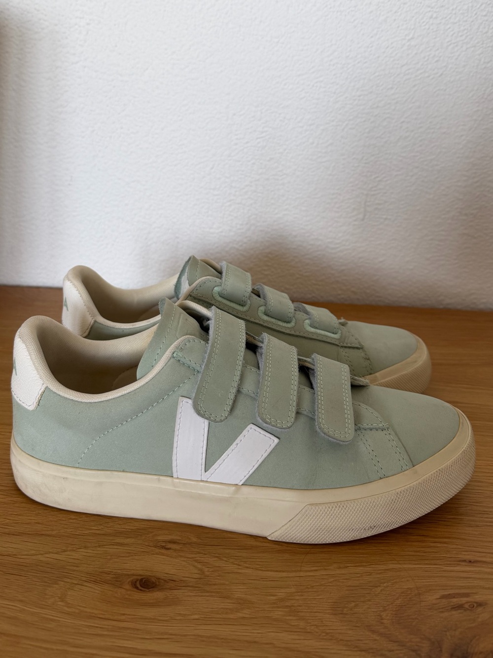 Veja Recife Sneakers with Velcro Closure